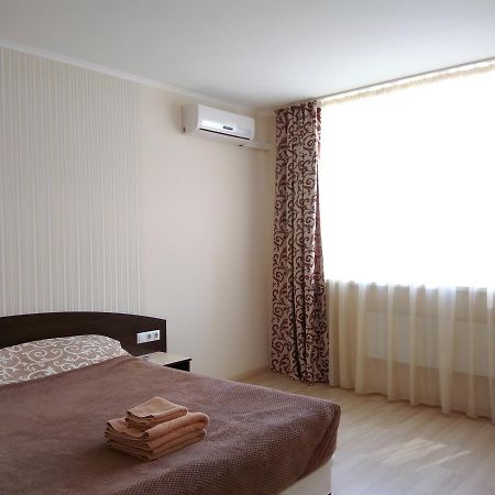 S&M Apartments Kyiv Exterior photo